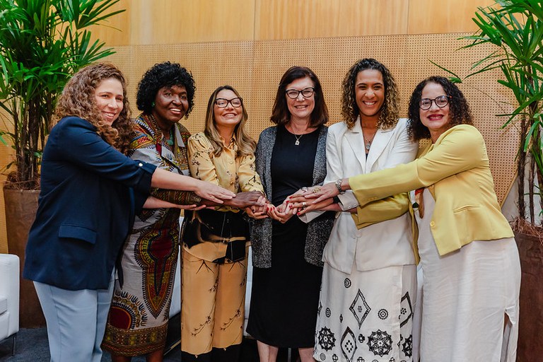 Em evento da Petrobras, ministra reforça papel da ciência com equidade de gênero